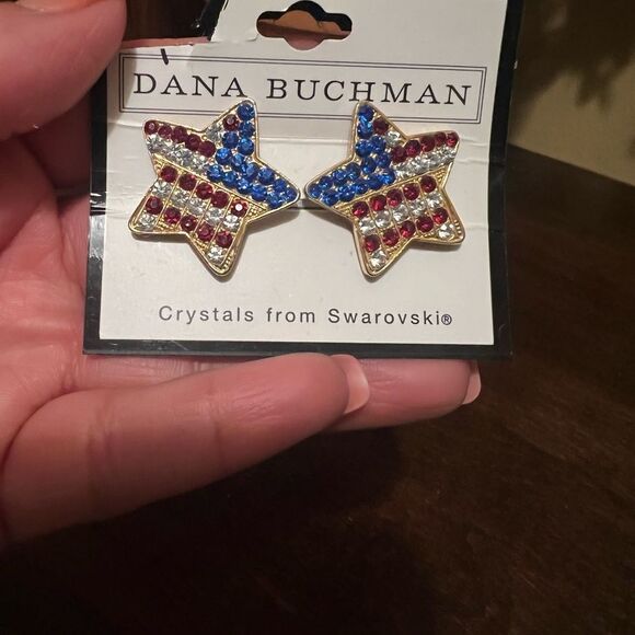 🆕 DANA BUCHMAN STAR FLAG EARRINGS - Picture 1 of 2